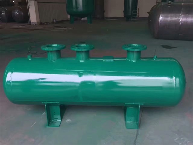 龙湾龙湾龙湾蒸汽分气缸1.jpeg